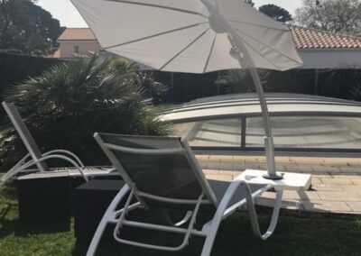 Parasol umbrosa sur dalle